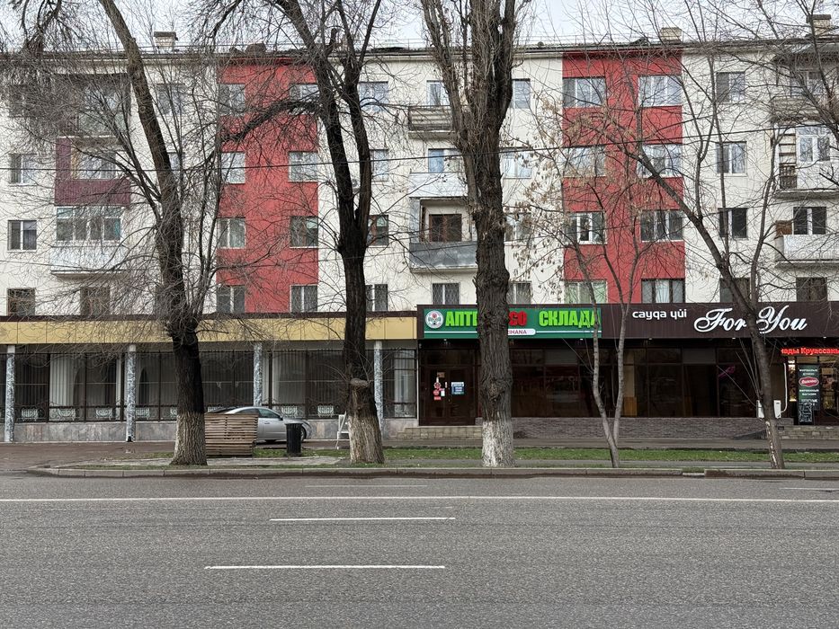 4ком по Абая, 2эт не угловая