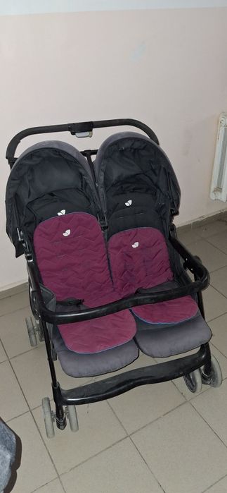 Двойная коляска старая