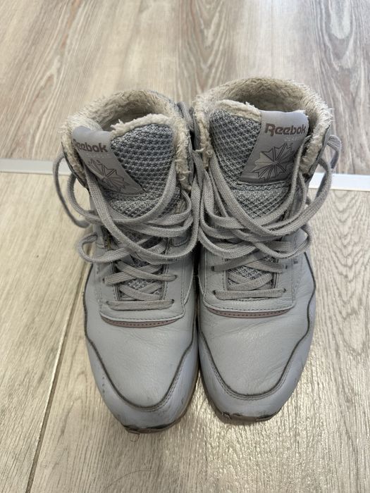 Утеплённые кроссовки Reebok