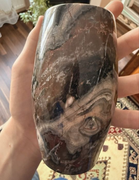 Vaza mica din piatra semipretioasa