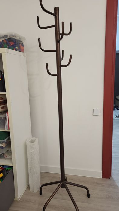 Продам напольную вешалку бу