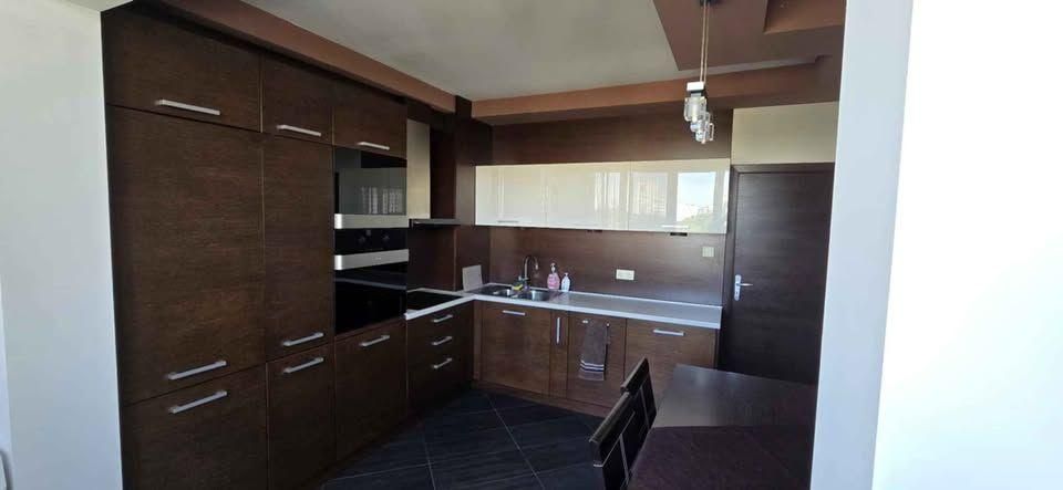 Дава се под наем Двустаен апартамент в София, Младост 4 - 69 кв.м за 700 € - Снимка #3