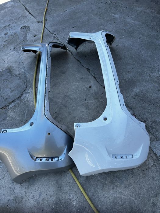 Bară spate toyota yaris cross.