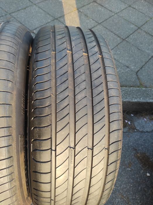225/55/18 Michelin