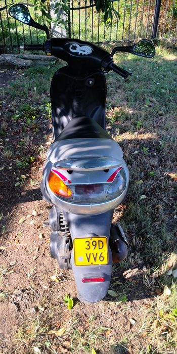 Vând scuter Peugeot 49