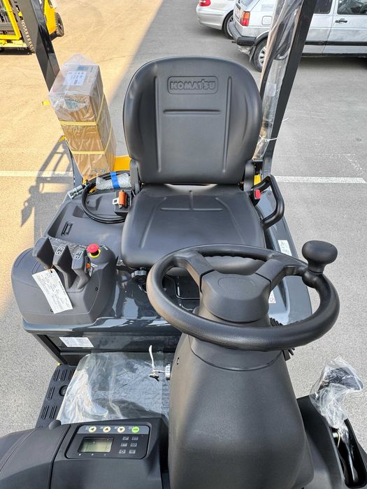 Электропогрузчик Komatsu FB15-12