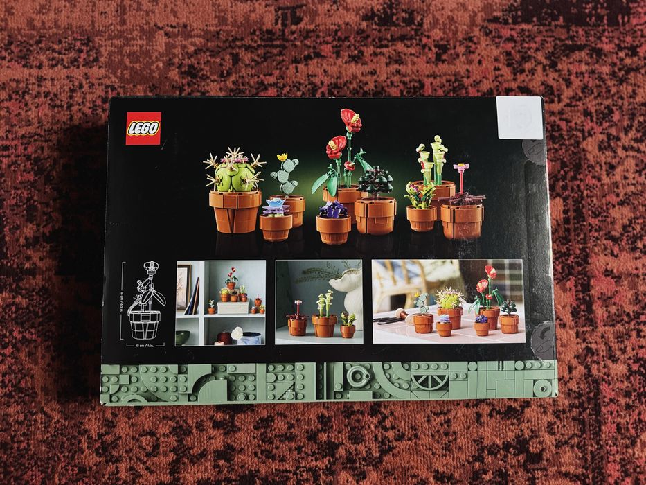 LEGO Tiny plants - nou, sigilat