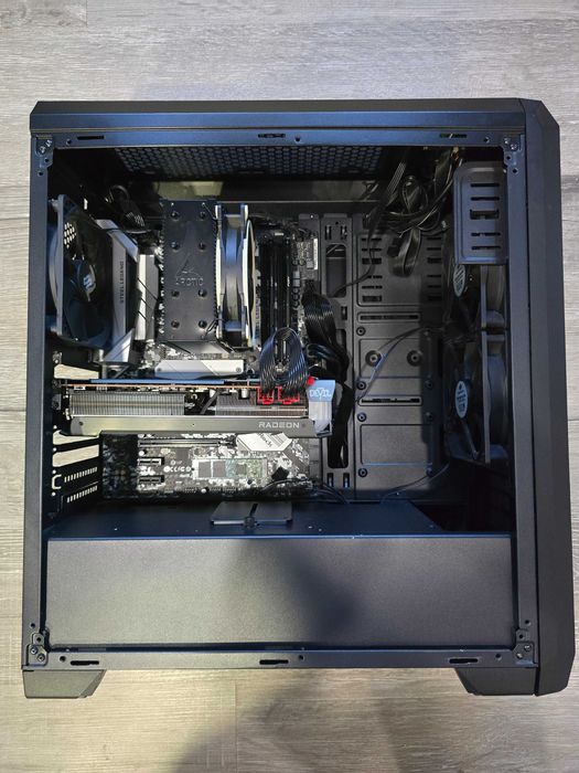 Компютър 5700x3d 32ram с монитор LG Ultragear 24"