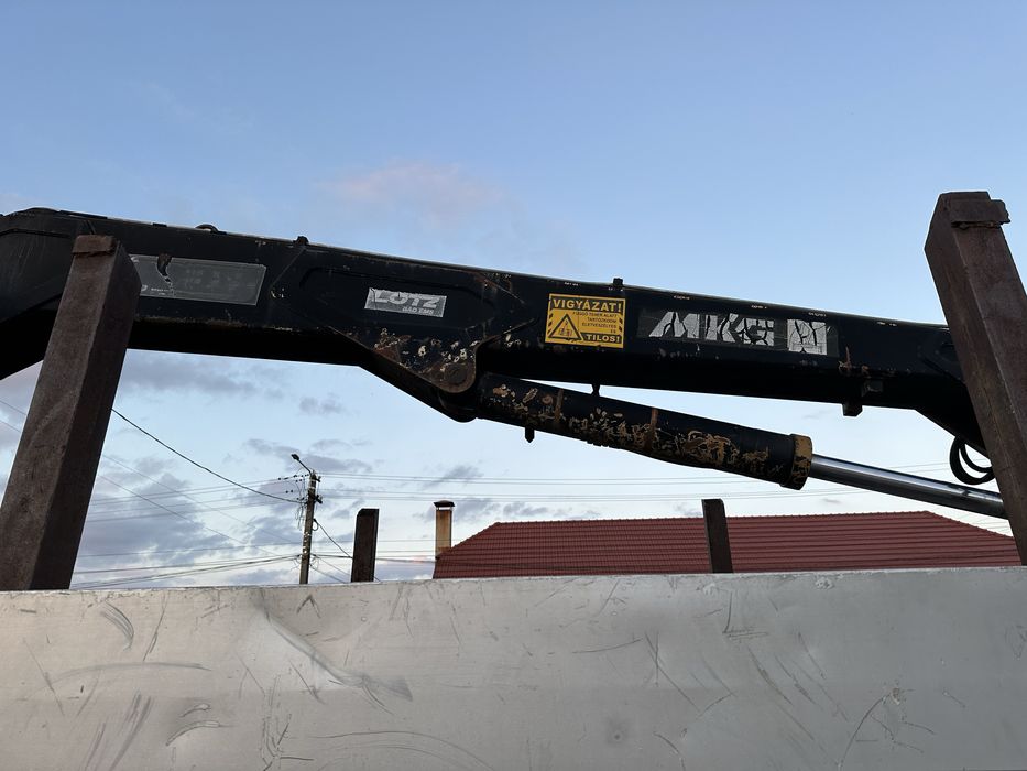 Vand Scania cu macara manipulatoare, foarte putin folosit!!