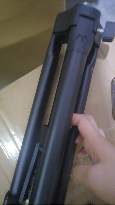 Trepied nivela laser / camere foto video , filet 3/8inch