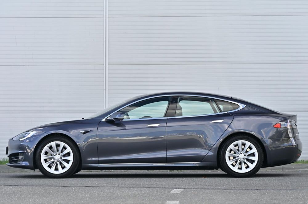 Tesla Model S 75d awd 2018 525 C.P. Dual Motor Baterie 91%
