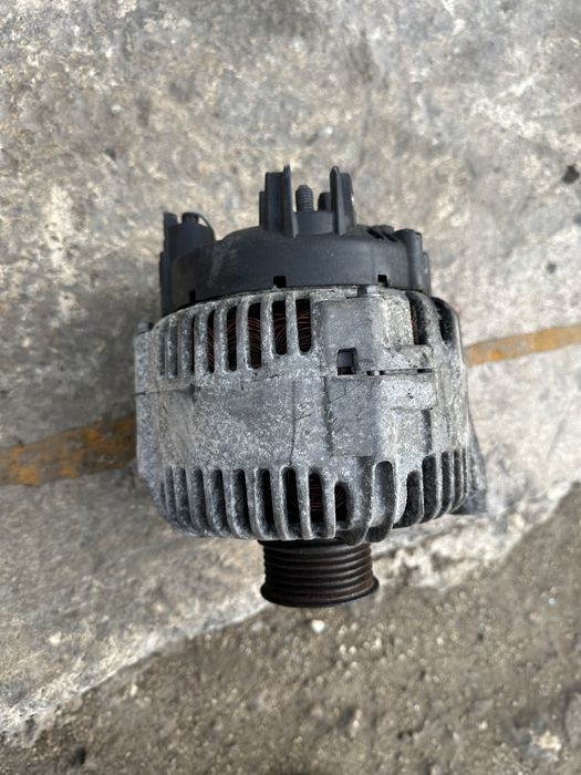 Генератор динамо 14v 170A BMW E65 E61 E60 E63 3.0D TG17C010