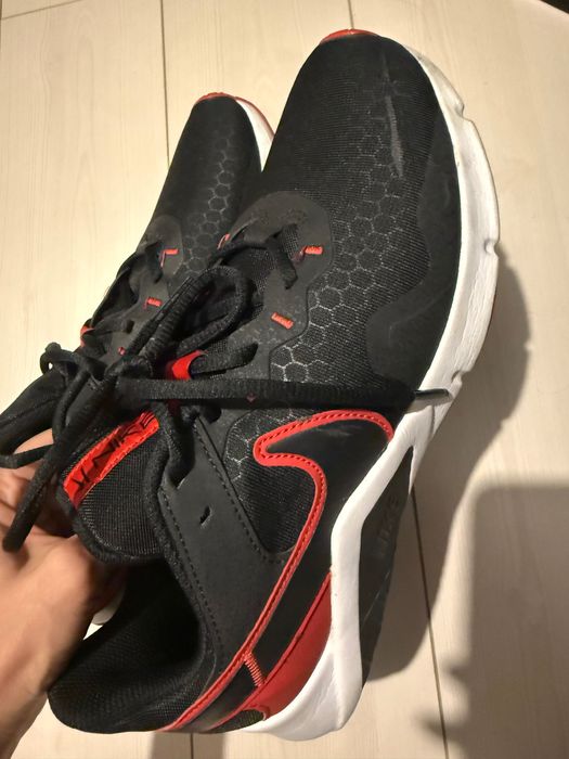 Кроссовки Nike для подростков