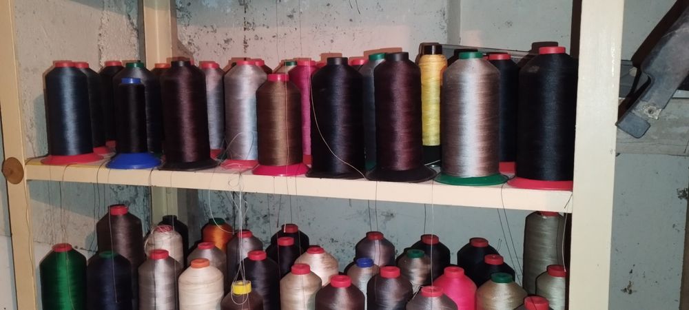 De vînzare Ață de  cusut piele naturala