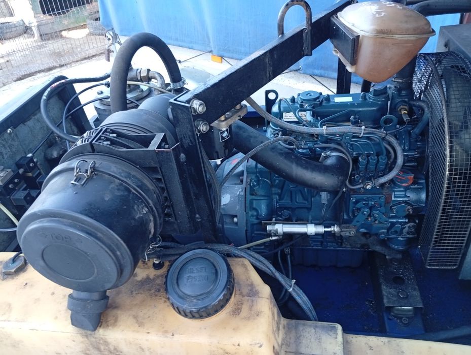 Compresor industrial CompAir 25 C + Picamer -demolator Atlas Copco Tex