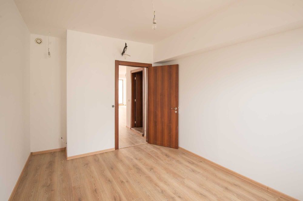 Продава се Тристаен апартамент в Балчик - 110 кв.м за 974 €/кв.м - Снимка #7