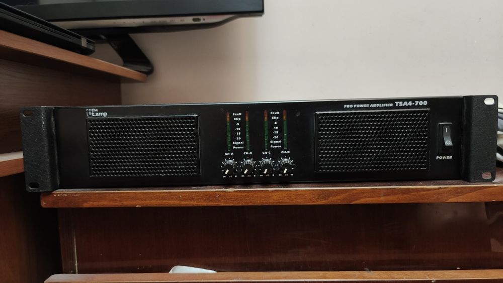 Усилитель аудио 4 канальный  TSA 4-700 t.amp - 4x 810 Вт / 4 Ом,