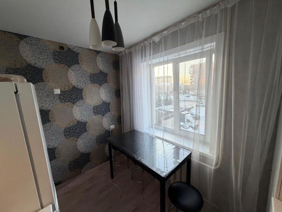 Сдам 2х комн на длительный срок