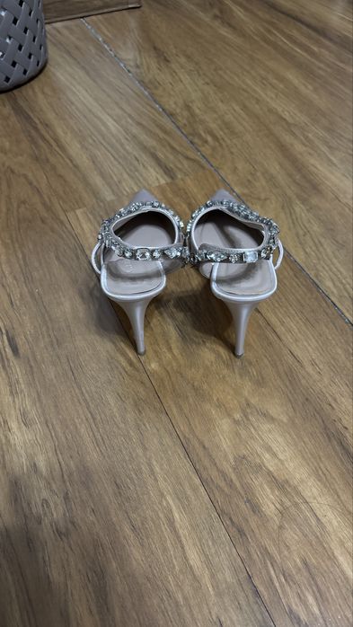 Туфли с жемчугом