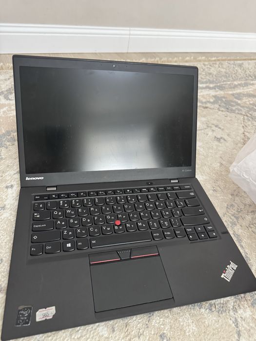 Lenovo ThinkPad X1 Carbon, наушники HyperX cloud