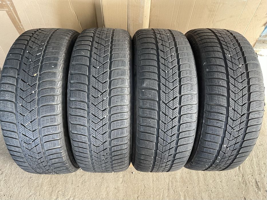 215/50R18 Pirelli SOTTOZERO 3