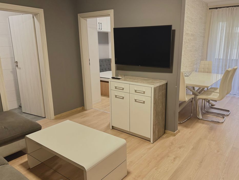 Apartament cu 3 camere de închiriat în West Residence cu loc de parcare inclus