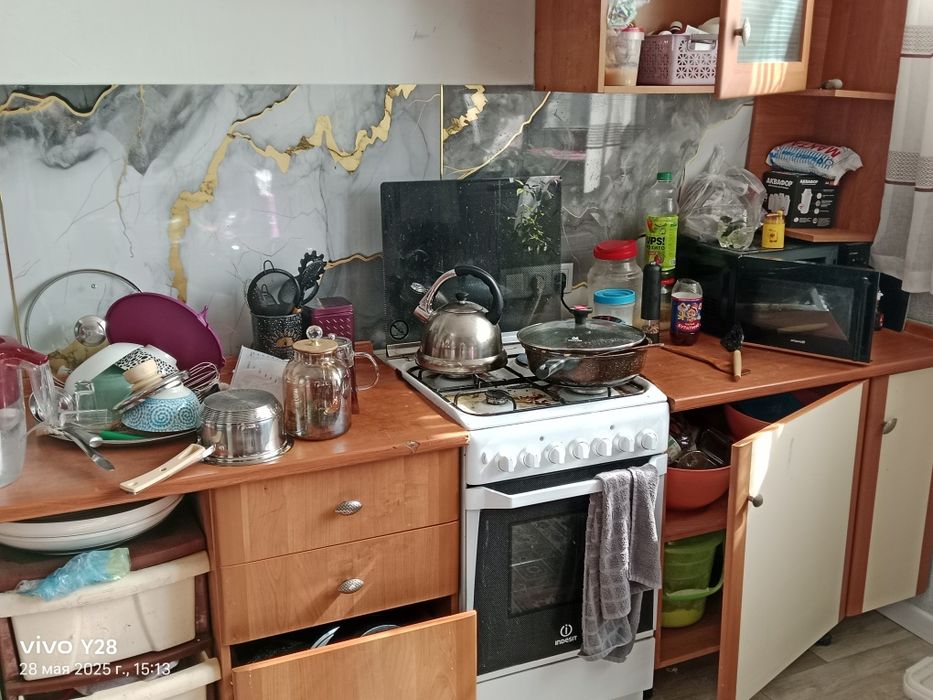 Продам полки Кузанский гарнитур половина