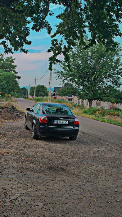 AUDI A4 2002 — imagine 4