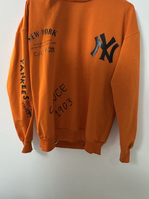 Платье,футболка,кофта и тд