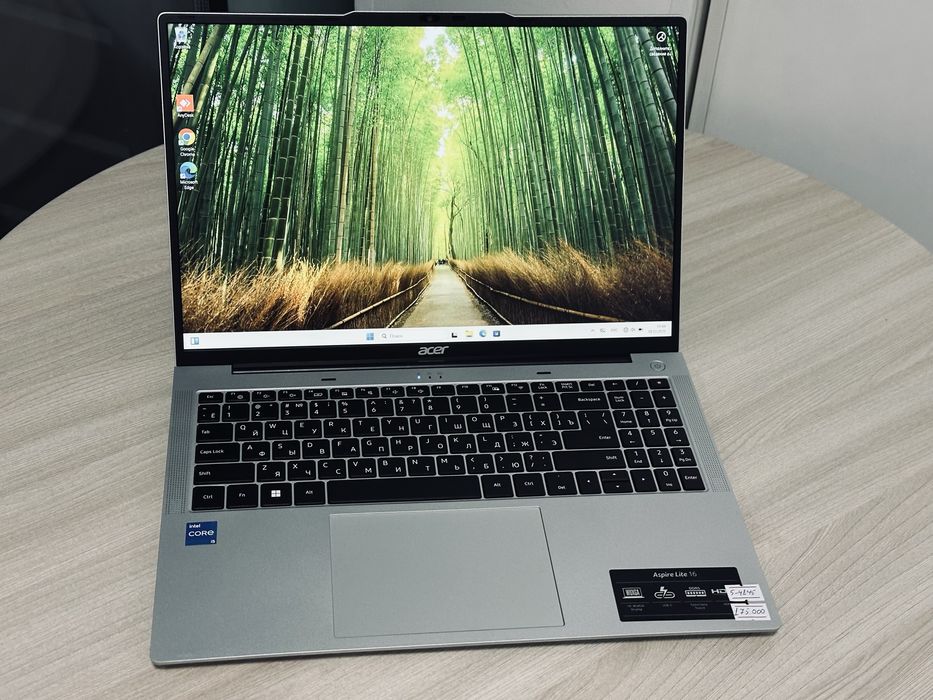 Acer (Intel Core i5-1334U)