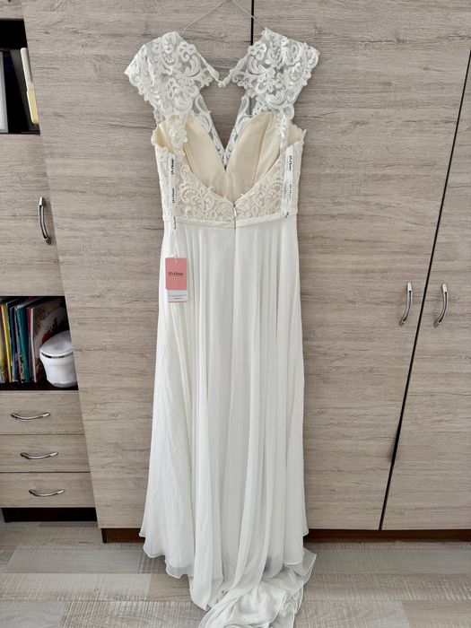 ,,JJ’s House”- Бутикова сватбена рокля