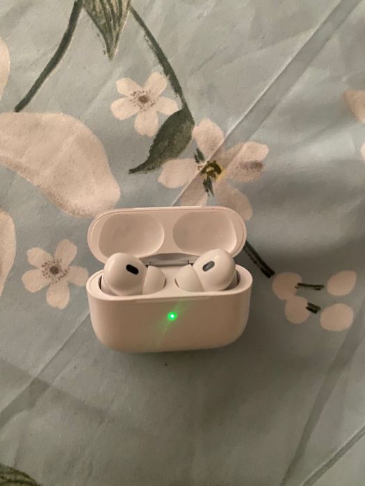 Vând câști originale  Airpods pro 2