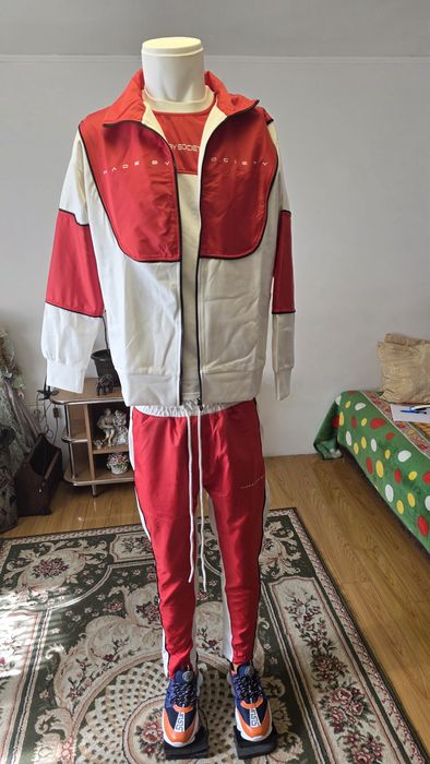 Made by society tricou+compleu