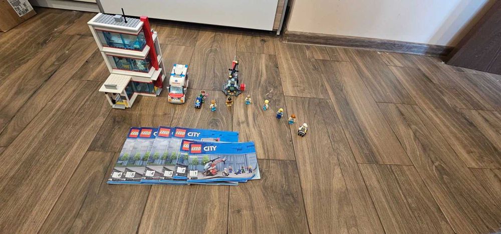 LEGO CITY   60051 , 60197 ,60204