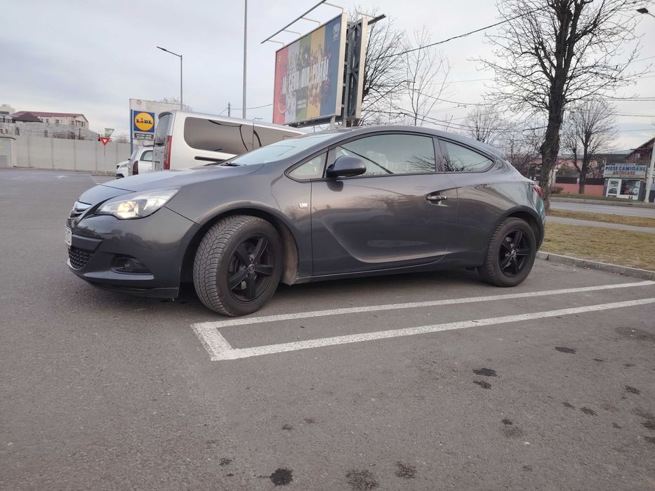 Opel astra j gtc 2013