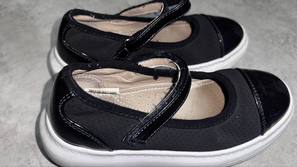 Детские школьные туфли