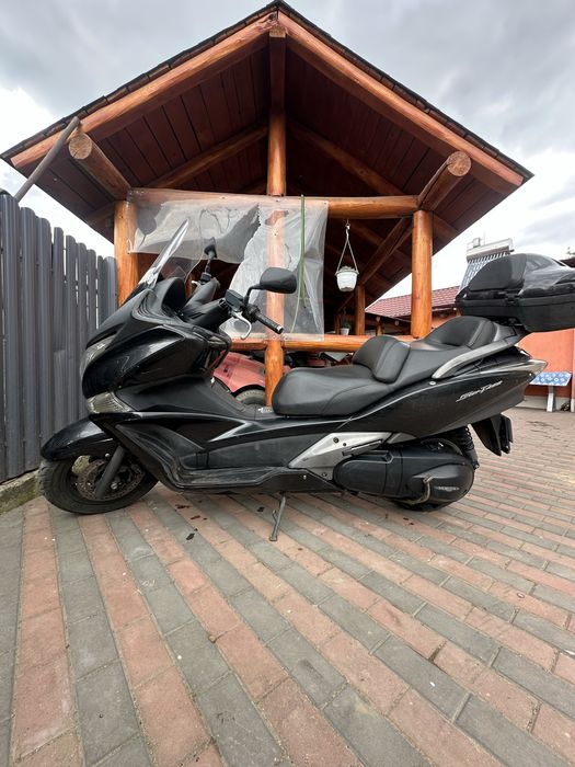 De vanzare honda t400