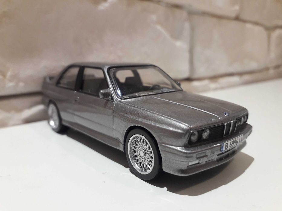 1:43 BMW M3 E30 - с рег. номер по избор - за колекция и подарък