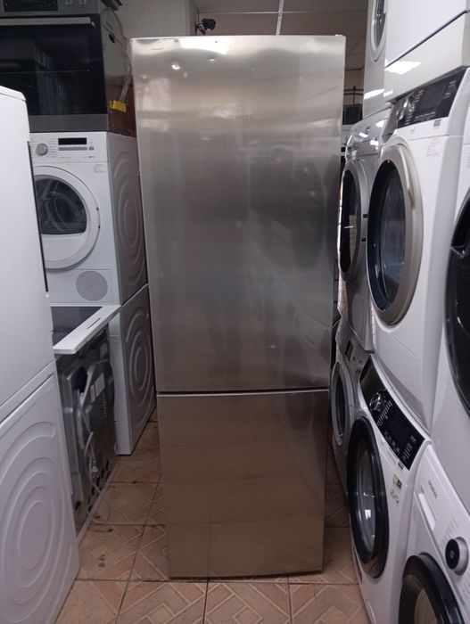 Иноксов комбиниран хладилник с фризер Сименс Siemens А++ 2год.Гаранция