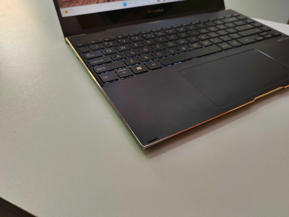 ASUS ZenBook Flip S UX371EA I7 1165G7 , 16gb ,  ram UHD OLED 4k Magazin CAshGen