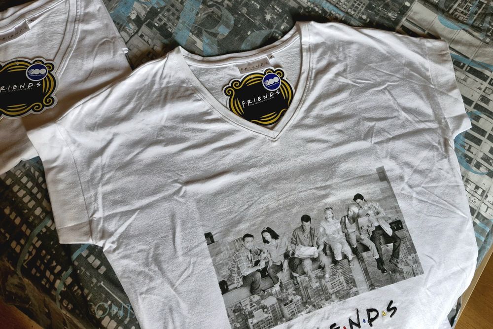 Тениска на сериала Приятели / Friends 2бр. НОВИ!