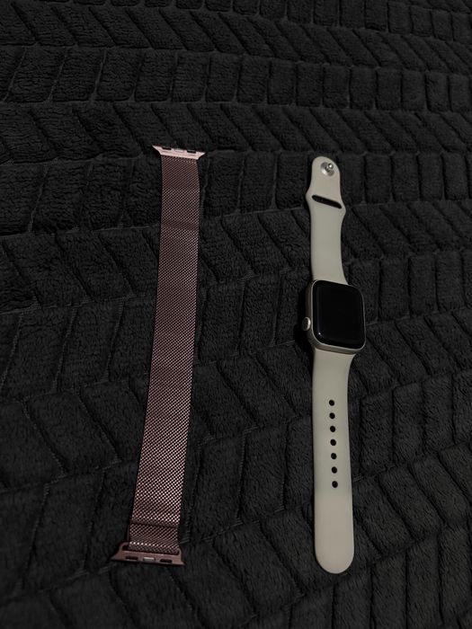 Apple Watch SE 2 40mm GPS — Starlight
