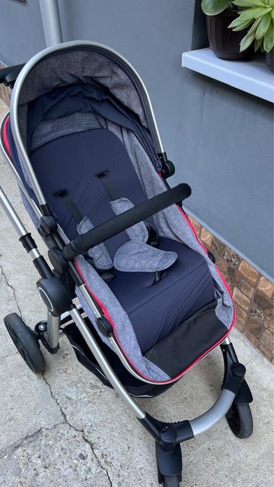 Vând carucior Foppapedretti