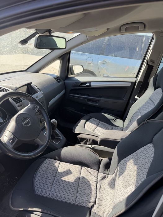 Опел зафира б на части opel zafira B na chasti