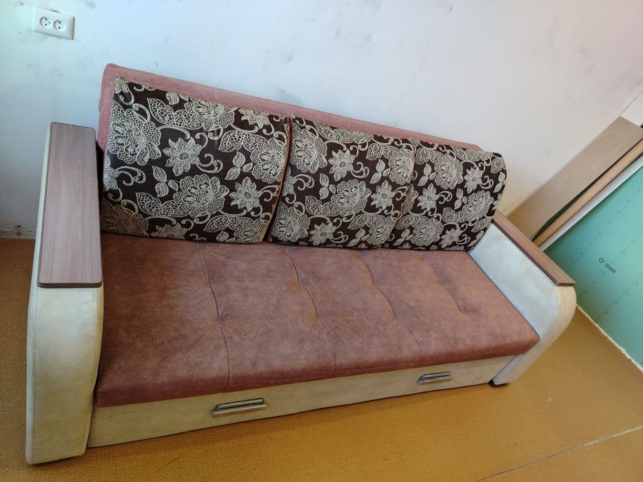 Продам диван -софу