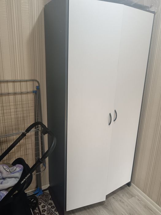 Продам шифонер, комод и холодильник