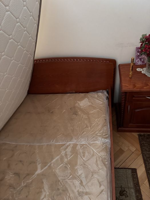 продавам легло за спане