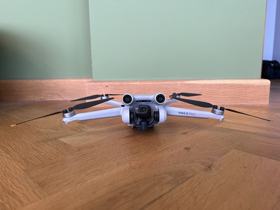 DJI mini 3 pro има оригинална кутия + 64 гб памет може бартер на insta 360 x3-5