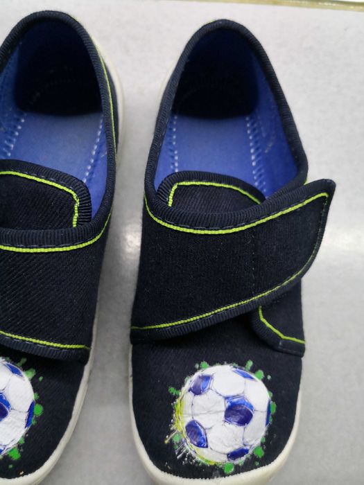 Пантофи и обувки за деца от 1-3 години