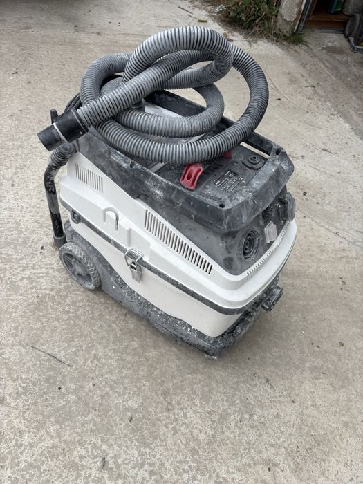 Прахосмукачка Дедра